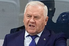 Вы сейчас просматриваете Бывший тренер сборной России ответил назвавшему кровавыми деньги КХЛ латышу