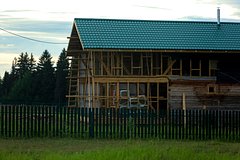 Подробнее о статье Россиянам назвали способы сэкономить на строительстве загородного дома