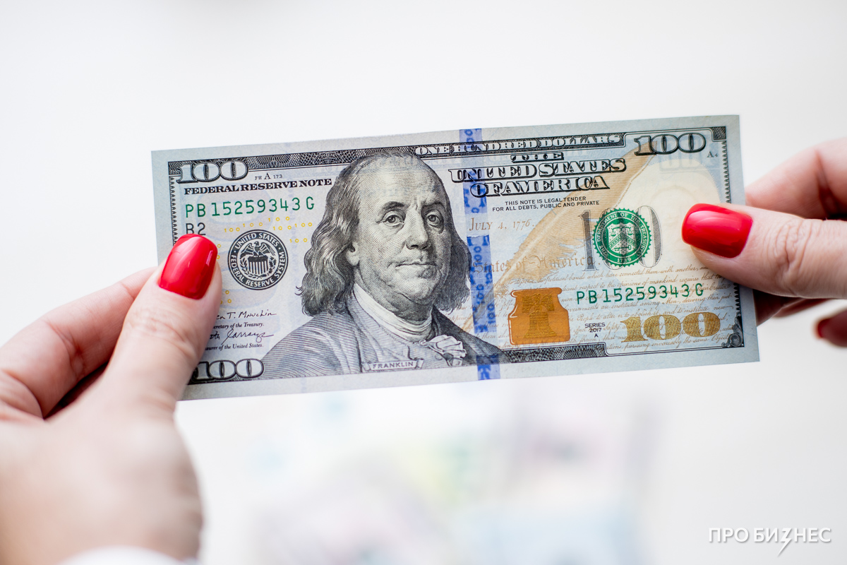 Подробнее о статье Что сможет остановить рост курса доллара? Объясняем, почему белорусский рубль ослабевает